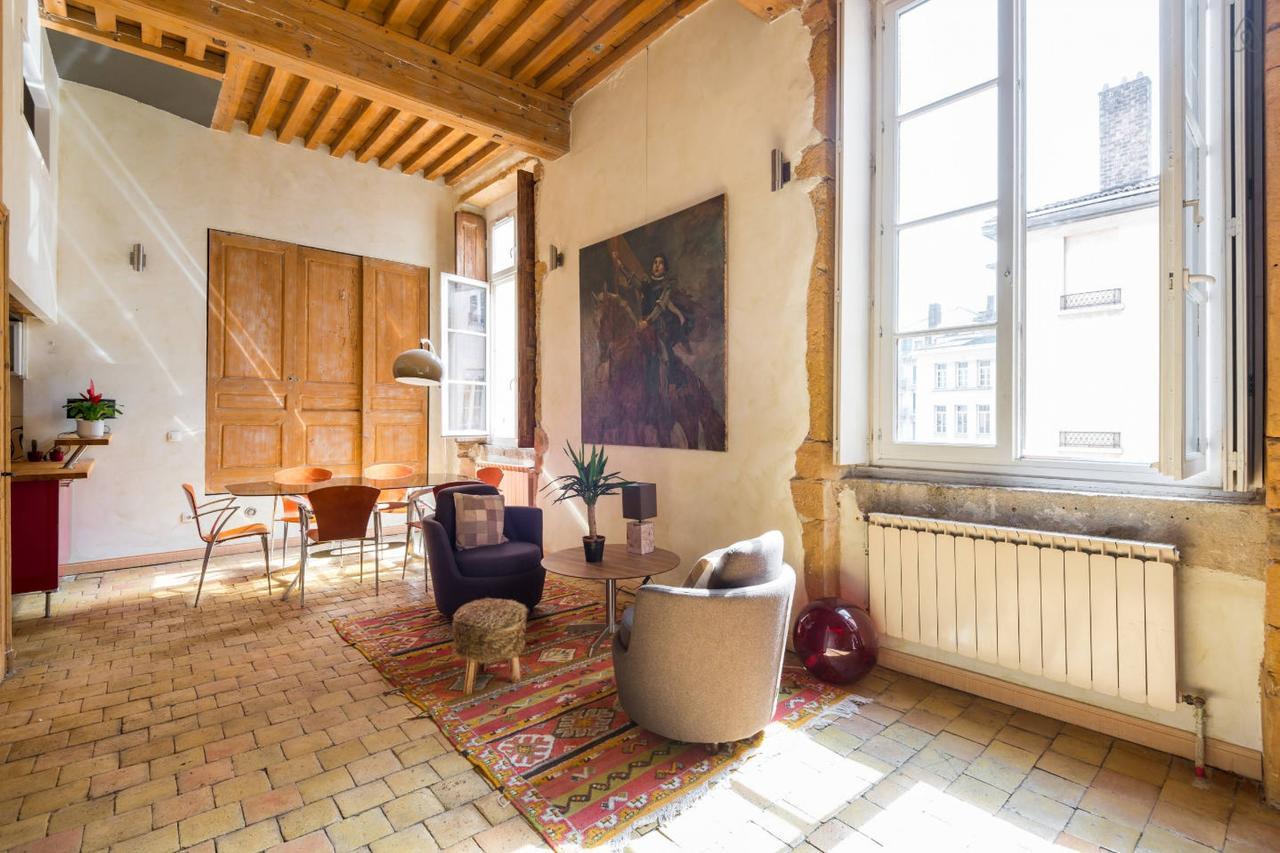 Loft Coeur Du Vieux Lyon Appartement Buitenkant foto