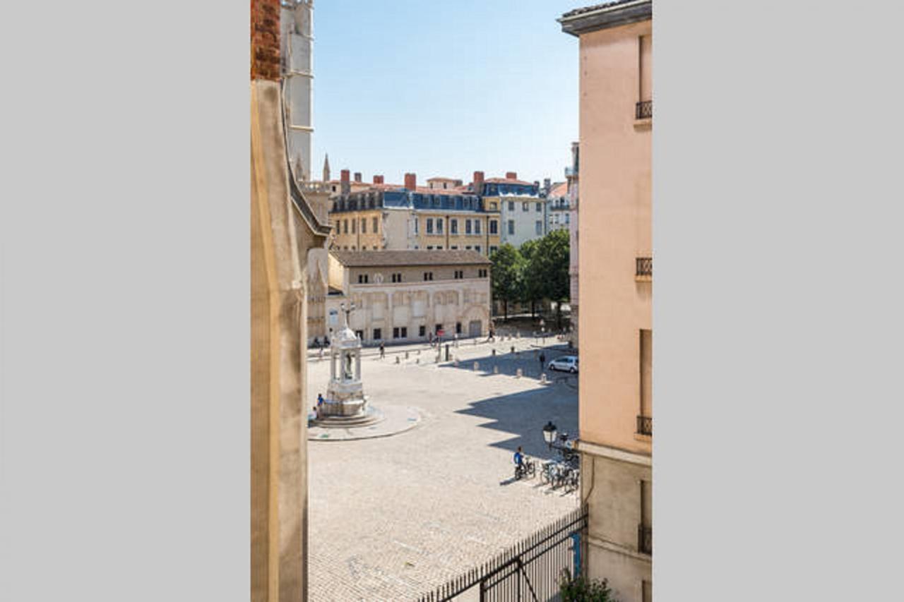 Loft Coeur Du Vieux Lyon Appartement Buitenkant foto